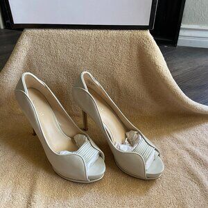 Nine West Grey Pump